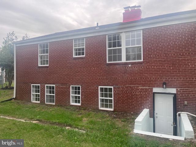 8617 WOODYARD RD, Clinton, MD 20735