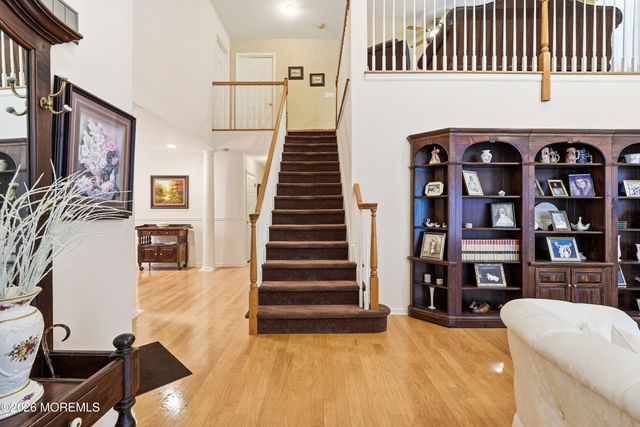 8 Casco Court, Lakewood, NJ 08701