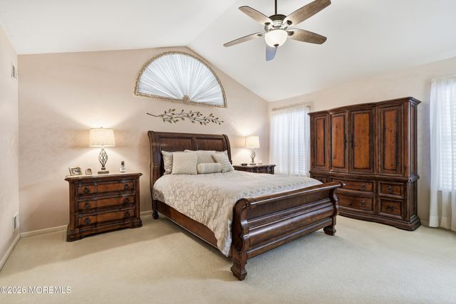 8 Casco Court, Lakewood, NJ 08701