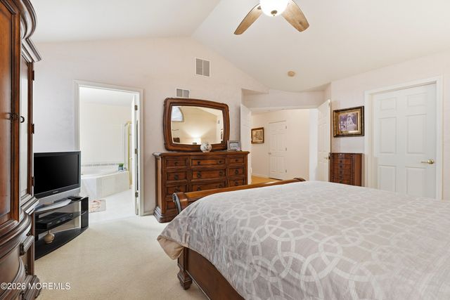 8 Casco Court, Lakewood, NJ 08701