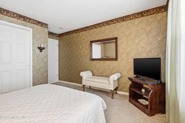 8 Casco Court, Lakewood, NJ 08701