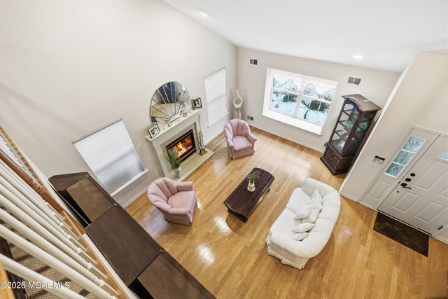 8 Casco Court, Lakewood, NJ 08701