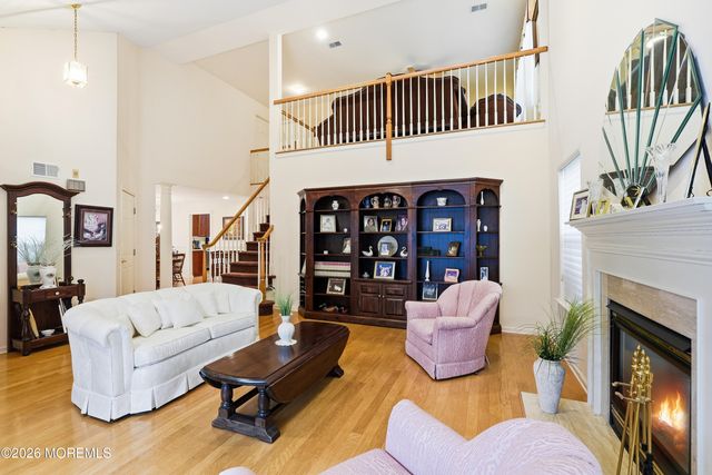 8 Casco Court, Lakewood, NJ 08701