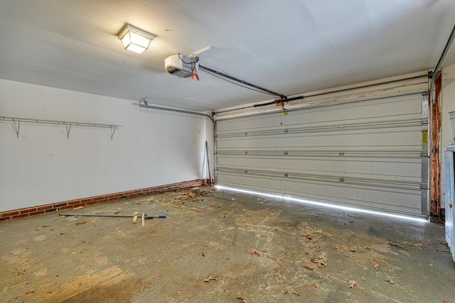 409 Flamingo Way, Boiling Springs, SC 29316