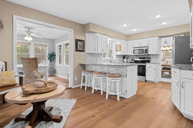 17730 Kettering Trail, Lakeville, MN 55044