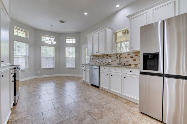 3138 Pine Chase Drive, Montgomery, TX 77356