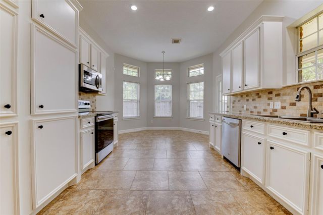 3138 Pine Chase Drive, Montgomery, TX 77356