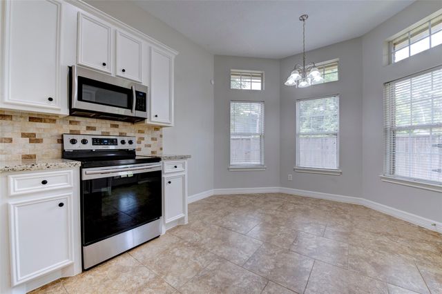 3138 Pine Chase Drive, Montgomery, TX 77356