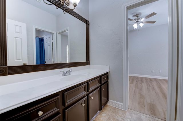 3138 Pine Chase Drive, Montgomery, TX 77356