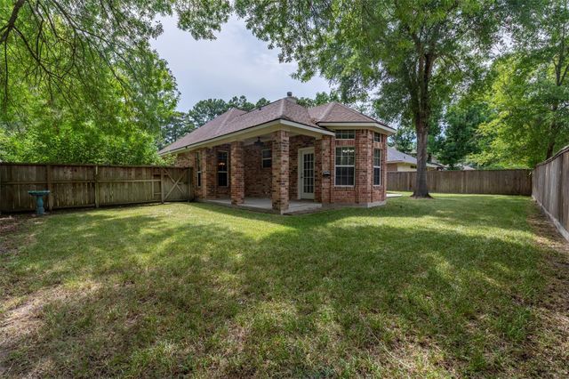 3138 Pine Chase Drive, Montgomery, TX 77356