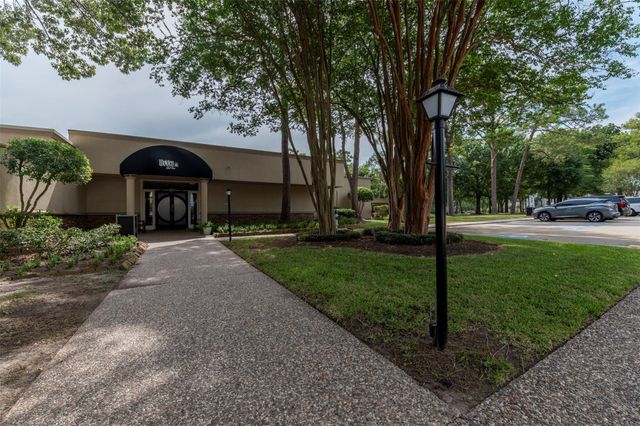 3138 Pine Chase Drive, Montgomery, TX 77356