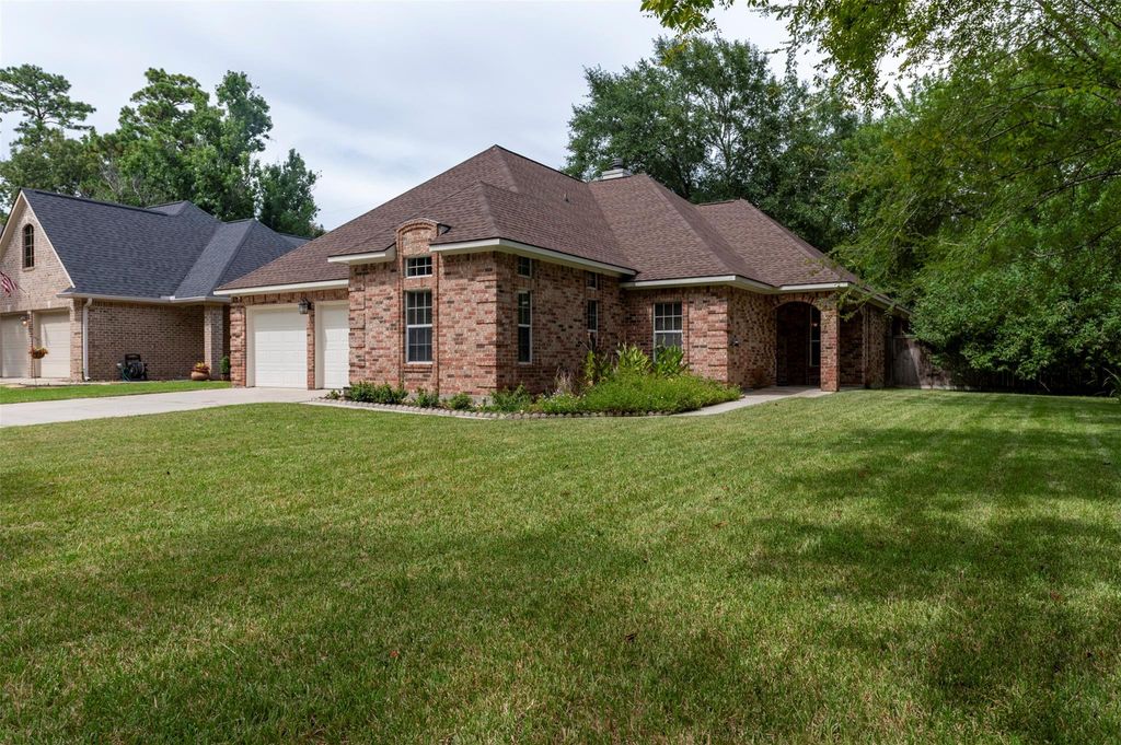 3138 Pine Chase Drive, Montgomery, TX 77356