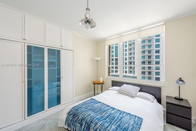 888 Brickell Key Dr 2201, Miami, FL 33131