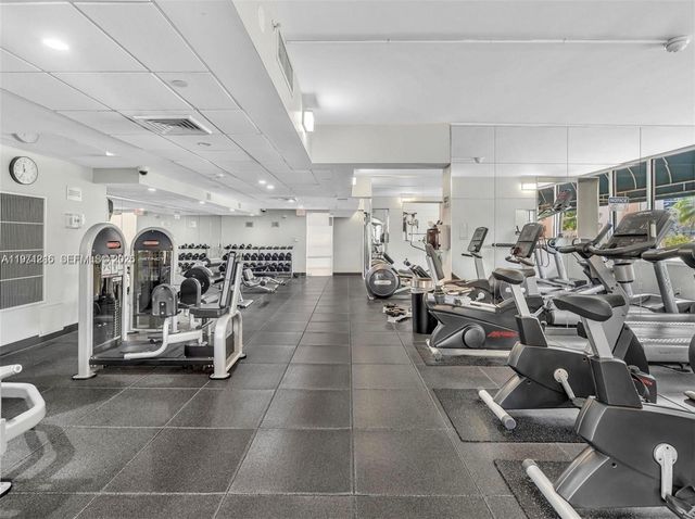 888 Brickell Key Dr 2201, Miami, FL 33131