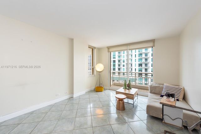 888 Brickell Key Dr 2201, Miami, FL 33131