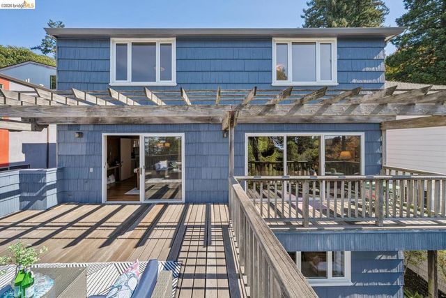 155 Avenida DR, Berkeley, CA 94708