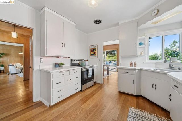 155 Avenida DR, Berkeley, CA 94708