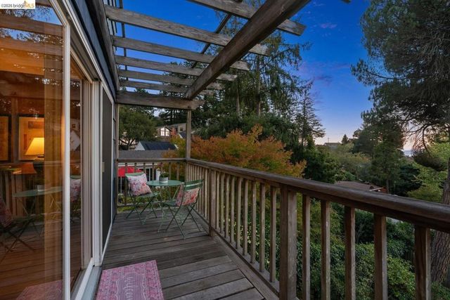 155 Avenida DR, Berkeley, CA 94708