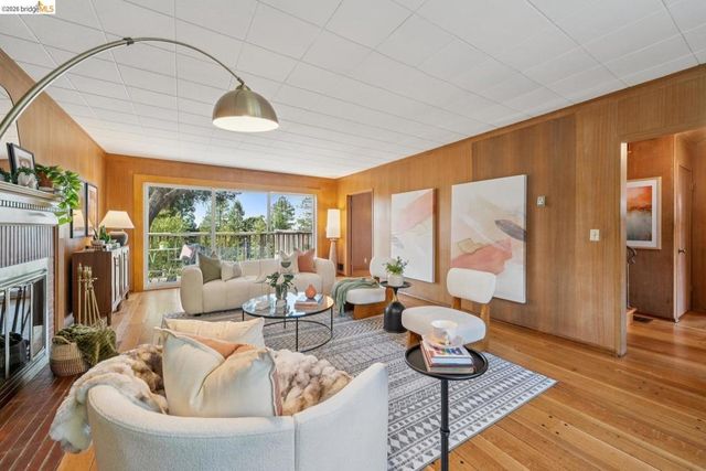 155 Avenida DR, Berkeley, CA 94708