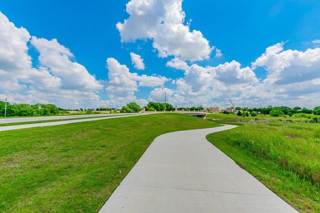 9025 Flying Eagle Lane, Fort Worth, TX 76131