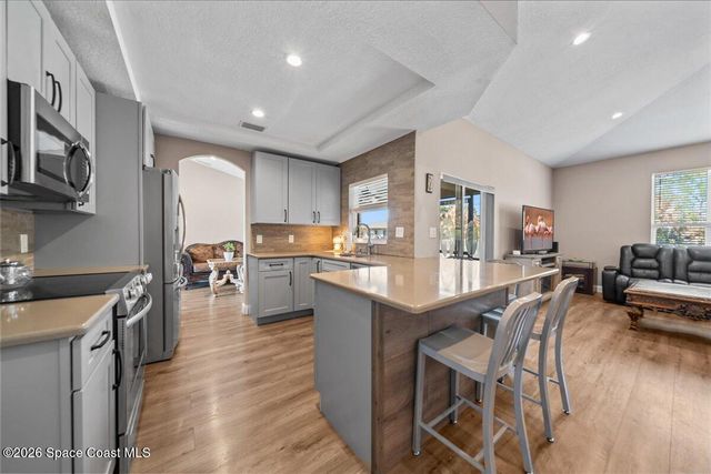 1323 Beche Street SE, Palm Bay, FL 32909