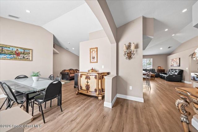 1323 Beche Street SE, Palm Bay, FL 32909