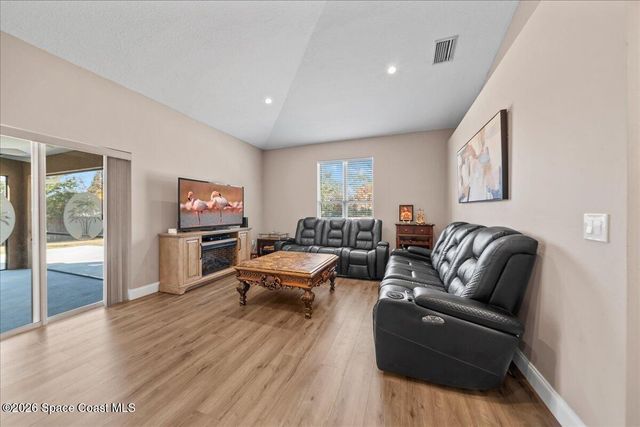 1323 Beche Street SE, Palm Bay, FL 32909