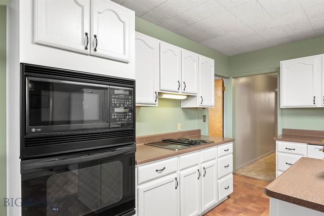 27 Sugar Beet Row, Whitehall, MT 59759