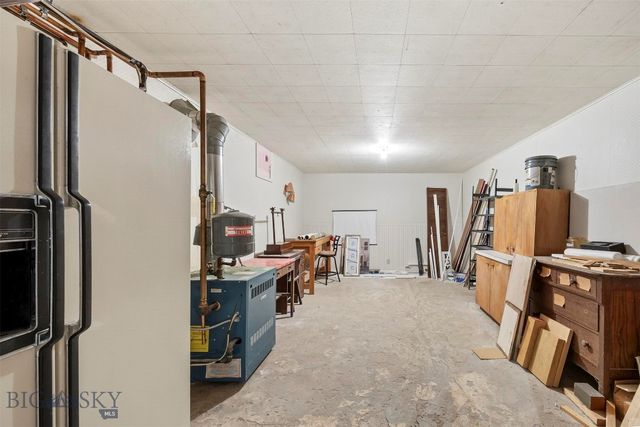 27 Sugar Beet Row, Whitehall, MT 59759