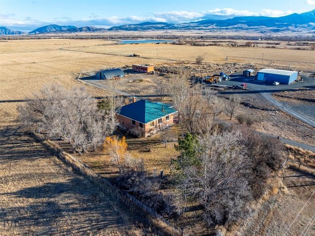 27 Sugar Beet Row, Whitehall, MT 59759