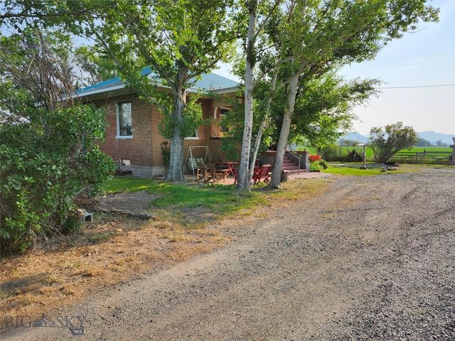 27 Sugar Beet Row, Whitehall, MT 59759