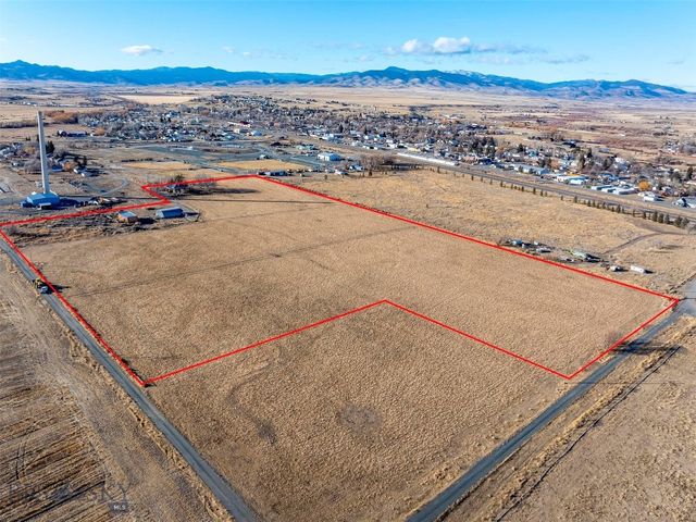 27 Sugar Beet Row, Whitehall, MT 59759