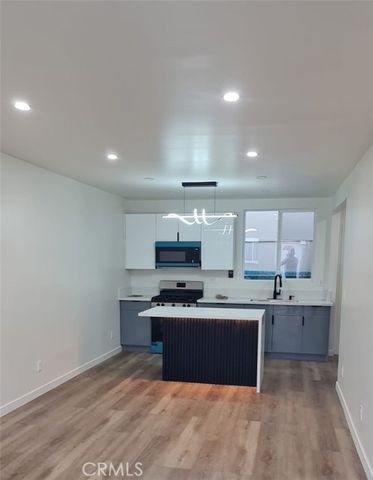 3030 W 12th Street, Los Angeles, CA 90006