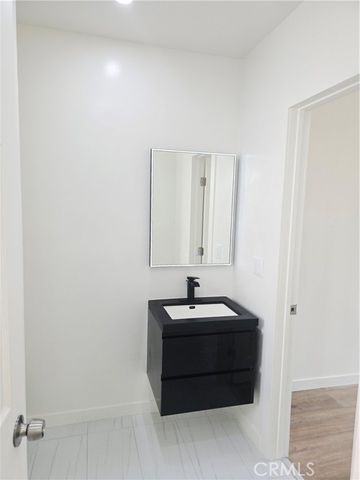 3030 W 12th Street, Los Angeles, CA 90006