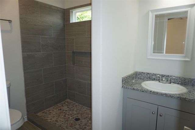 11652 Vistawood, Willis, TX 77318