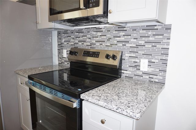 11652 Vistawood, Willis, TX 77318