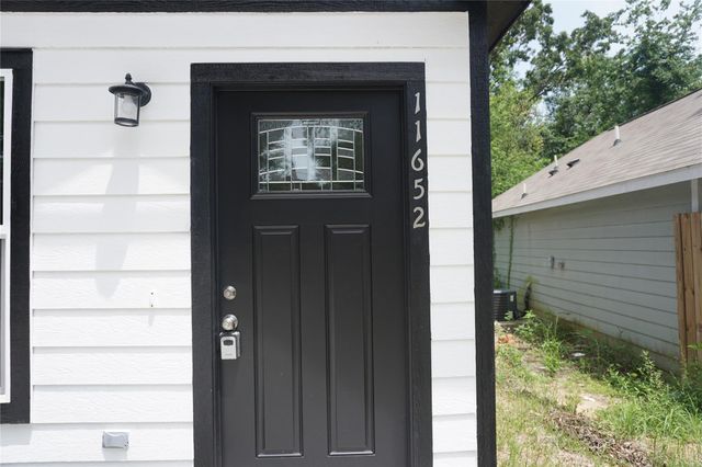 11652 Vistawood, Willis, TX 77318