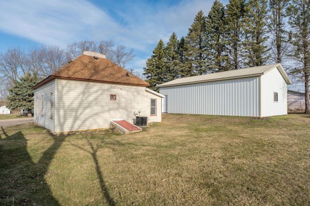 397 S Kilkenny Road, Kilkenny, MN 56052