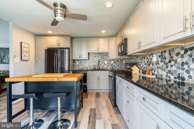 566 LYNN AVE, Woodbury, NJ 08096