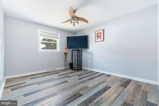 566 LYNN AVE, Woodbury, NJ 08096