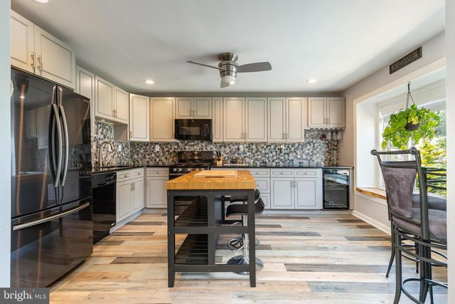 566 LYNN AVE, Woodbury, NJ 08096