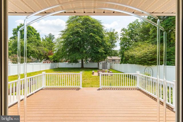 566 LYNN AVE, Woodbury, NJ 08096