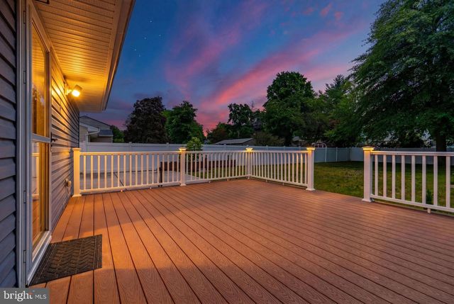 566 LYNN AVE, Woodbury, NJ 08096