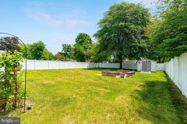 566 LYNN AVE, Woodbury, NJ 08096