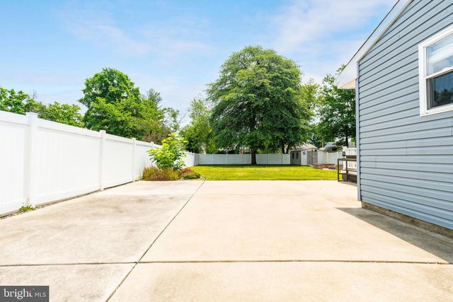 566 LYNN AVE, Woodbury, NJ 08096
