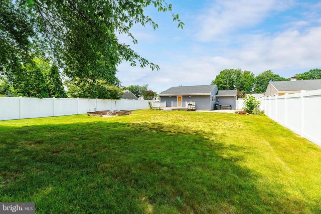 566 LYNN AVE, Woodbury, NJ 08096