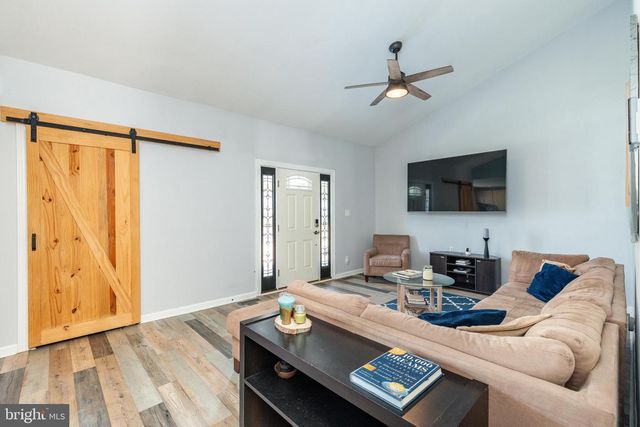 566 LYNN AVE, Woodbury, NJ 08096