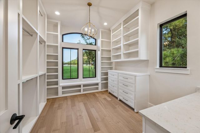 7520 Sowell Street, Montgomery, TX 77316