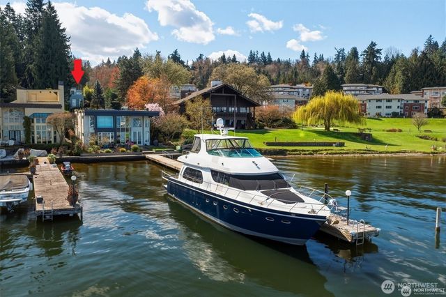 9204 SE 33rd Place, Mercer Island, WA 98040