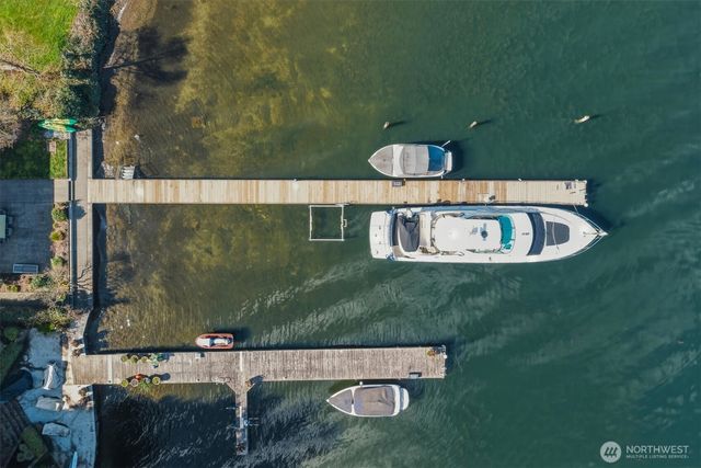 9204 SE 33rd Place, Mercer Island, WA 98040